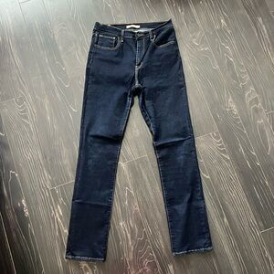 Levi’s 724 High Rise Straight Jeans - Size 31
